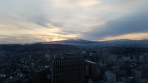 ホテル日航金沢リュクスフロアから見える朝日