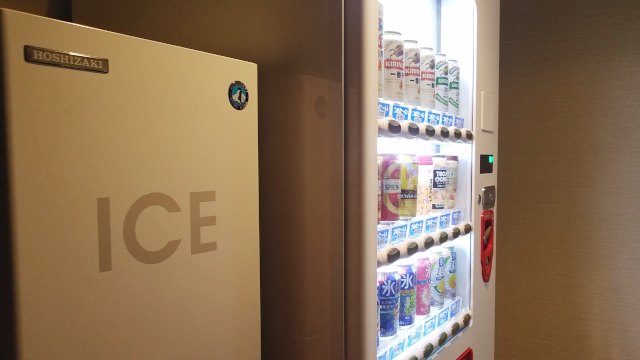 ココホテル金沢香林坊　自動販売機　製氷機