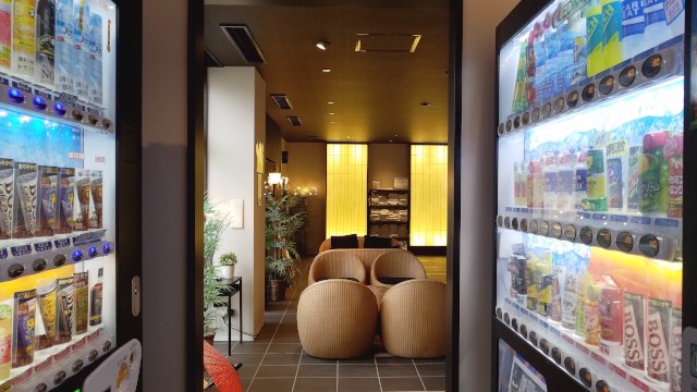 ホテルリブマックス金沢の自動販売機